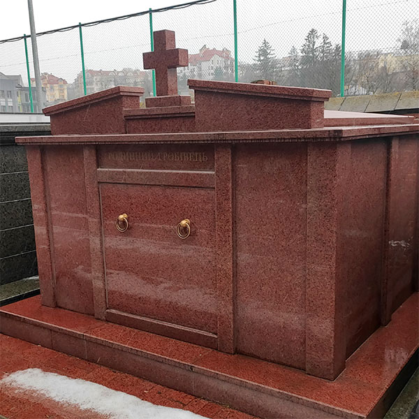 Склепи з граніту Львів