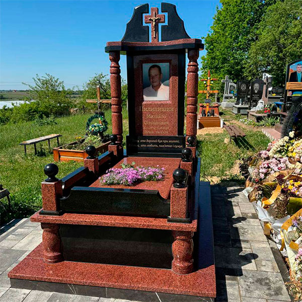 Памʼятники з граніту одинарні Львів