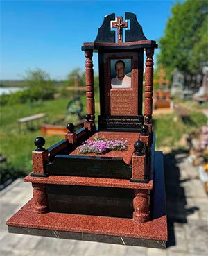 Пам'ятник з граніту одинарний