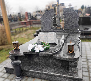Елітний пам'ятник з граніту подвійний