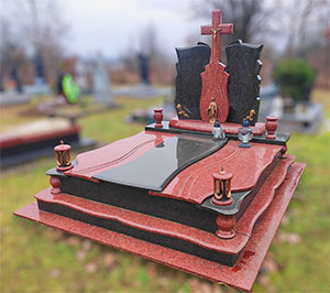 Пам'ятник на могилу з хрестом подвійний