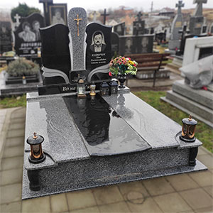 Памятник на могилу з граніту подвійний