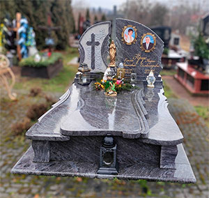 Пам'ятник подвійний з сірого граніту