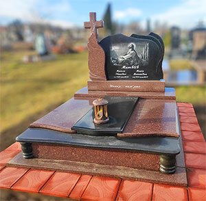 Пам'ятник на могилу подвійний з хрестом