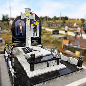 Пам'ятник військовому солдату