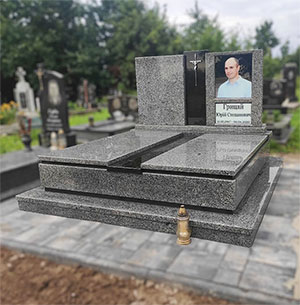 Пам'ятник європейський подвійний