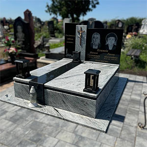Пам'ятник європейський подвійний