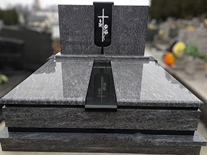 Європейський подвійний пам'ятник з граніту