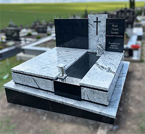 Памятник подвійний європейський з білого граніту