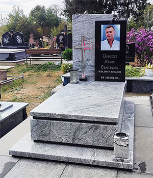 Пам'ятник європейський з білого граніту ціна у Львові