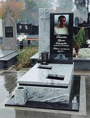 Пам'ятник гранітний європейський