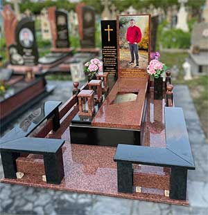 Елітний європейський пам'ятник ціна у Львові